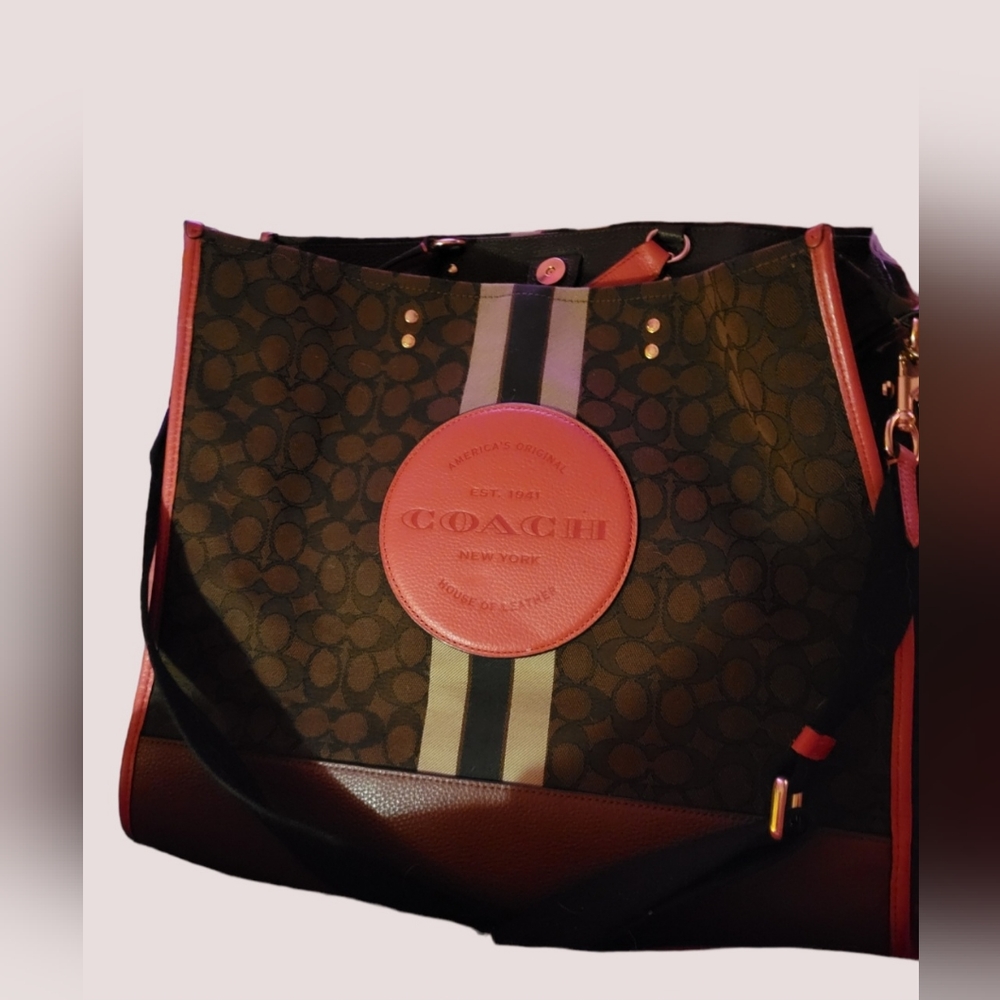 Coach Dempsey Tote 40in